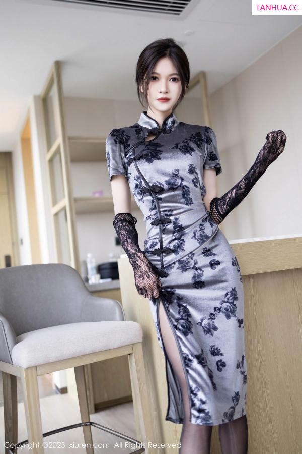 程程程  [XiuRen]高清写真图 2023.07.17 No.7089 程程程- 两套服饰第8张图片
